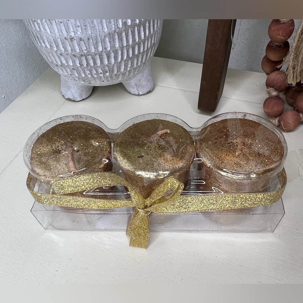 Brand New-Set of 3 Metallic Votives